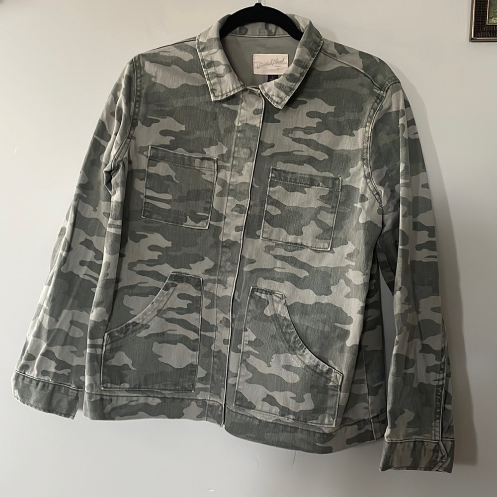 Universal jacket